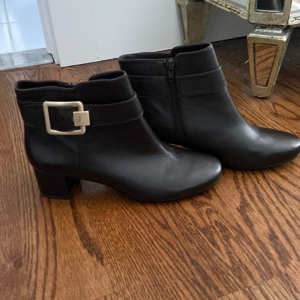 Nine West booties